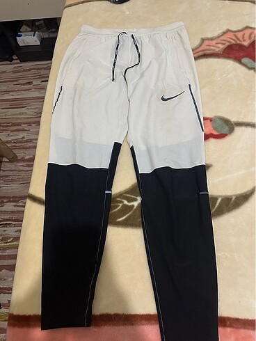 Nike antrenman eşofmanı