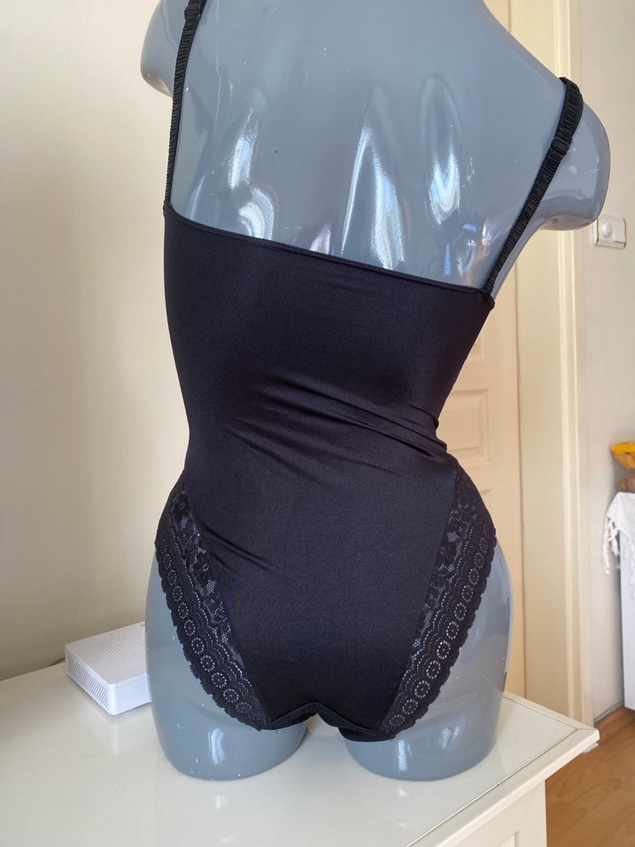 H&M Siyah Dantel Detaylı BODY 80B - Görsel 2