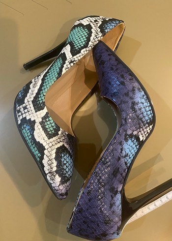 Lacivert Yılan Desenli Stiletto Topuklu Kadın Ayakkabı - Görsel 3