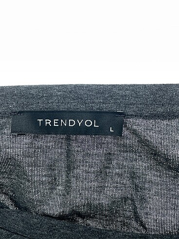 l Beden çeşitli Renk Trendyol & Milla T-shirt %70 İndirimli.