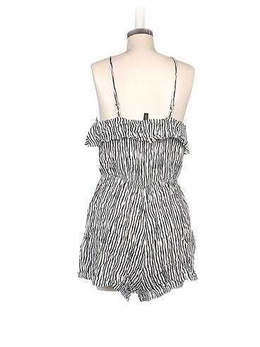 s Beden H&M Kısa Tulum %70 İndirimli.