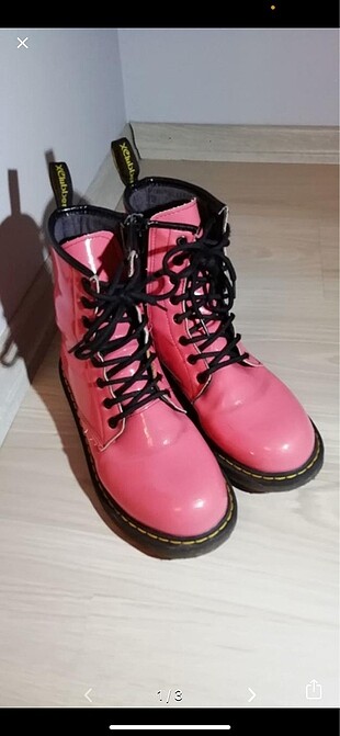 Bambi pembe bot
