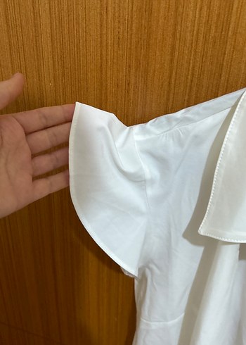 Beyaz Kısa Kollu Düğmeli Kadın Gömlek - Görsel 2