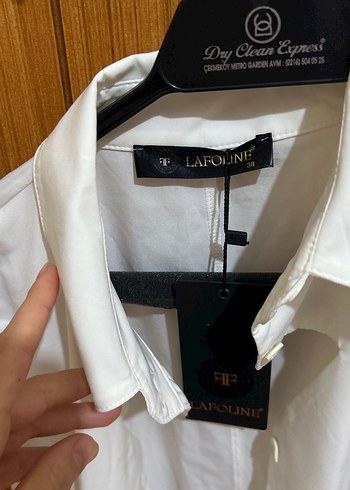 Beyaz Kısa Kollu Düğmeli Kadın Gömlek - Görsel 3