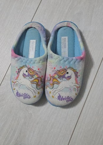 Unicorn Desenli Kız Çocuk Ev Terliği - Görsel 2