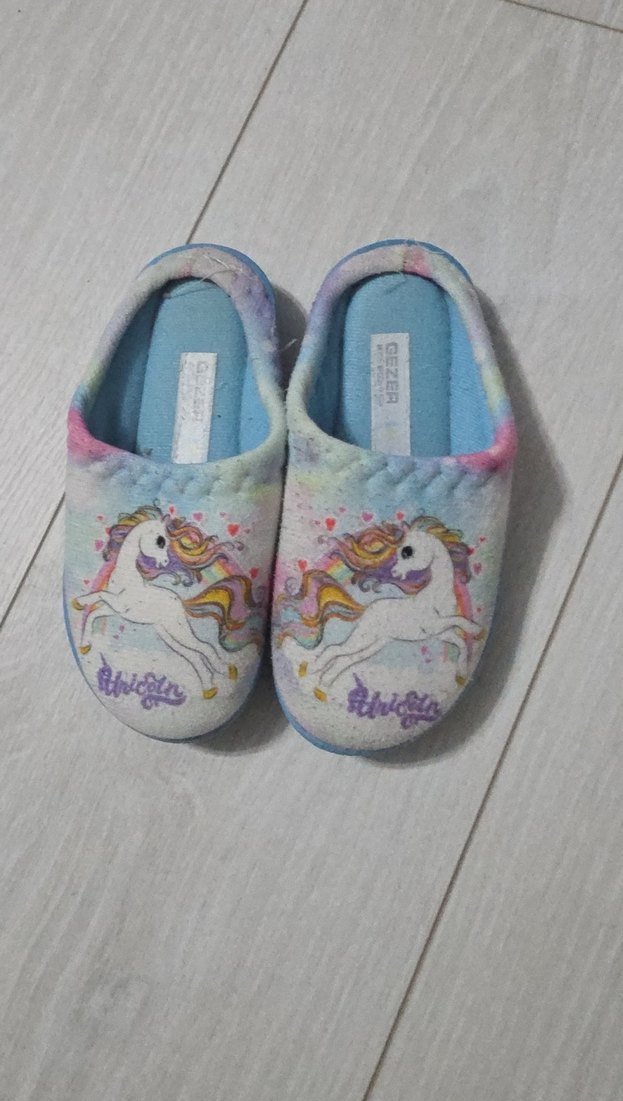 Unicorn Desenli Kız Çocuk Ev Terliği - Görsel 2