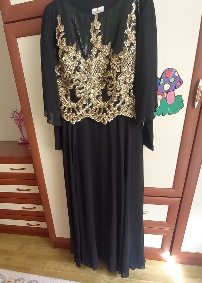 Siyah Altın Detaylı Tesettür Abiye - Görsel 2