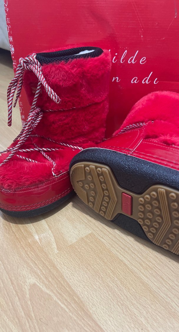 Kızlar için Kırmızı Kürklü Botlar - Görsel 2