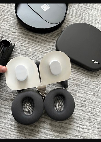Dyson Gri Kablosuz Kulaklık - Görsel 4