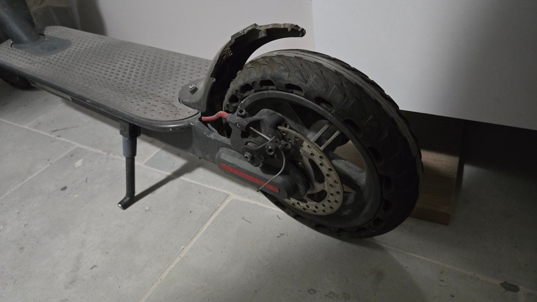 Siyah Scooter - Görsel 4