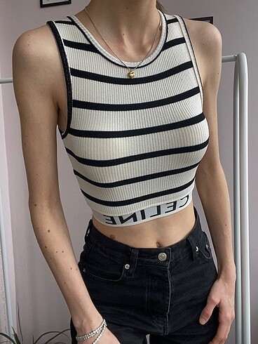 Basic crop top