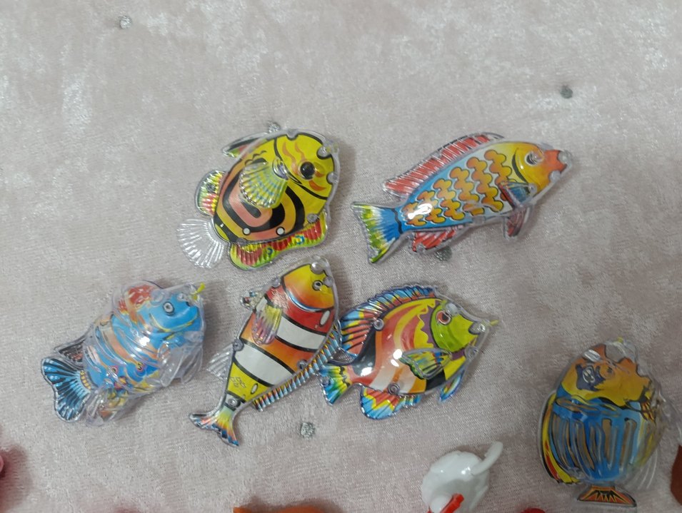 Renkli Çoklu Aksiyon Figürleri Seti - Görsel 3