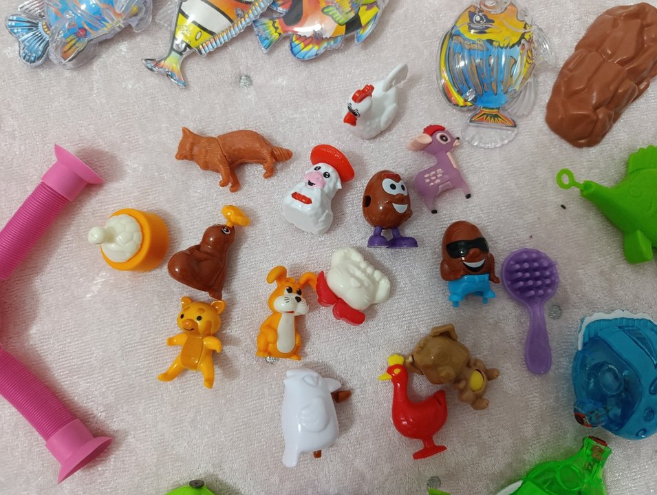 Renkli Çoklu Aksiyon Figürleri Seti - Görsel 4