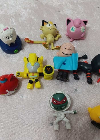 Renkli Çoklu Aksiyon Figürleri Seti - Görsel 3