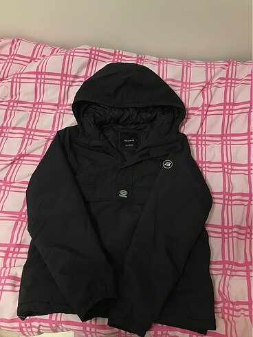Pull & Bear Kanguru mont
