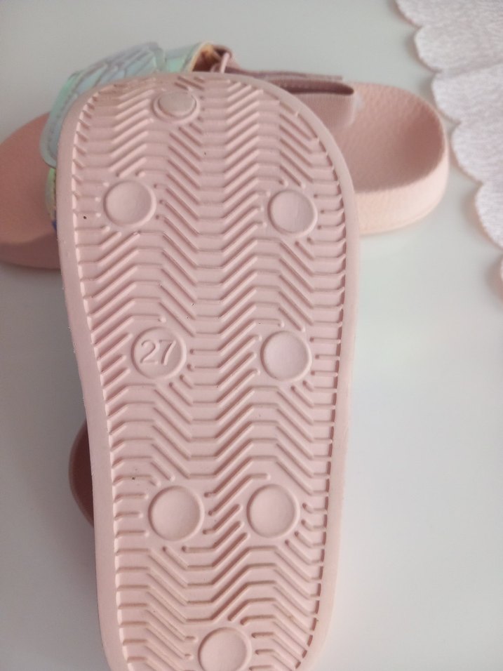 Kız Çocuk Pembe Toka Detaylı Terlik - Görsel 5