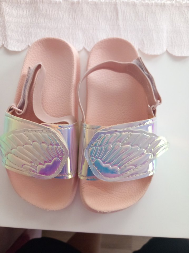 Kız Çocuk Pembe Toka Detaylı Terlik - Görsel 4