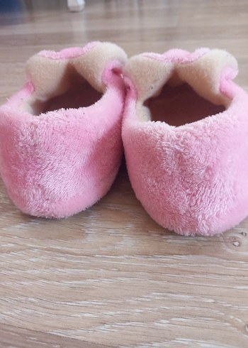 Kız Çocuk Pembe Nakışlı Sıcacık Ev Terliği - Görsel 4