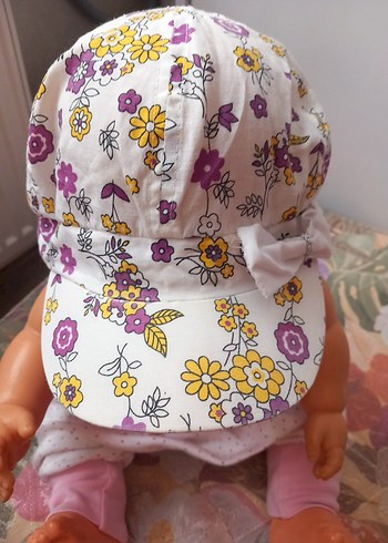 Çiçek Desenli Fiyonklu Çocuk Şapkası - Görsel 2