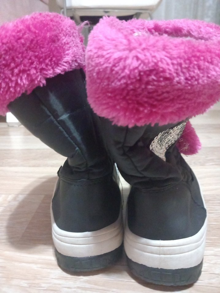 Pembe Kürklü Kız Botları - Görsel 3