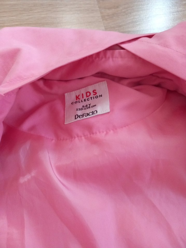 Pembe yağmurluk - Görsel 4