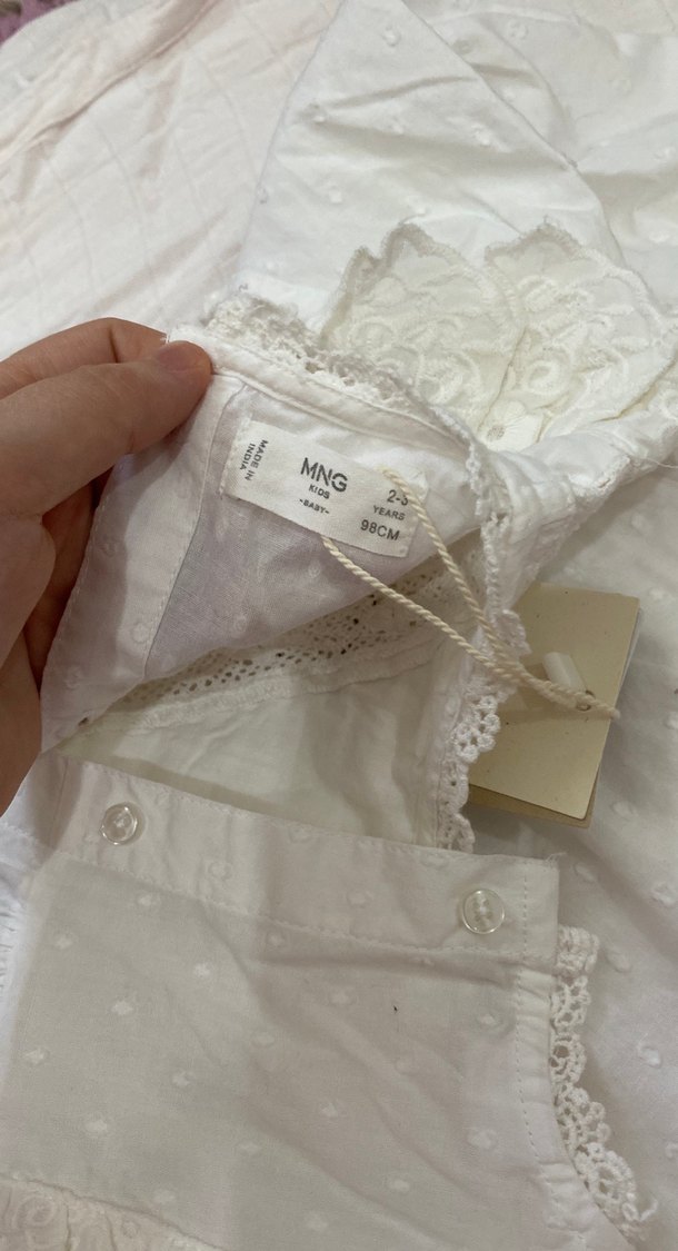 Yurt dışından alınmıştır Pamuklu Beyaz Fırfırlı V Yaka Kadın B - Görsel 5