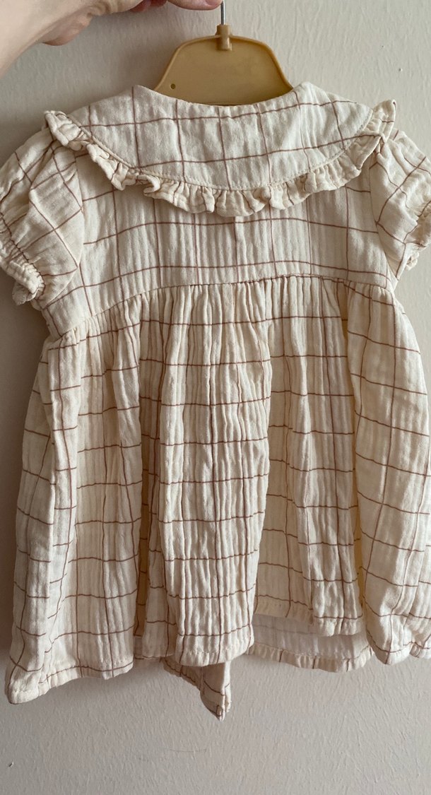 Kız Çocuk Bej müslin Fırfırlı Elbise - Görsel 3