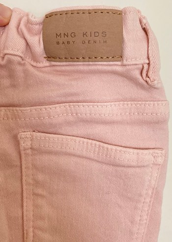 Kız Çocuk Pembe Fırfırlı Dar Kesim Pantolon - Görsel 3