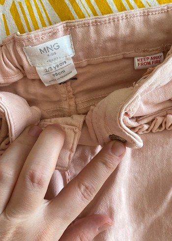 Kız Çocuk Pembe Fırfırlı Dar Kesim Pantolon - Görsel 4