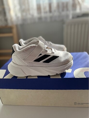 Adidas spor ayakkabı