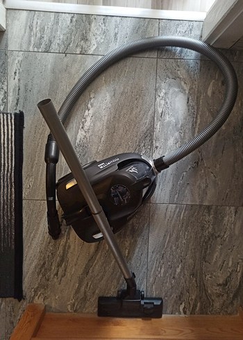 Rowenta Siyah Toz Torbasız Elektrikli Süpürge - Görsel 6