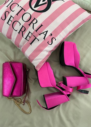 Bershka Pembe Platform Topuklu Kadın Gece Ayakkabısı