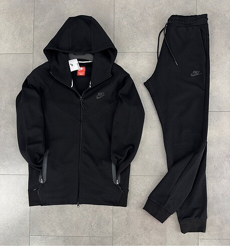 Nike Tech Fleece Eşofman Takımı