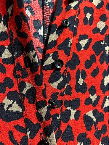 Kırmızı leoparlı asimetrik elbise - Görsel 15