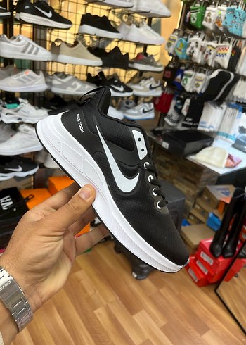 Siyah Erkek Spor Ayakkabı Velcro Detaylı