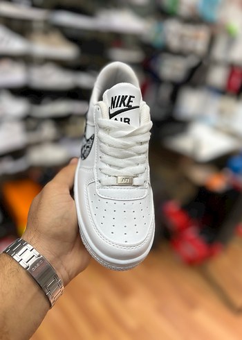 Nike Beyaz Kadın Spor Ayakkabı Yılan Desenli