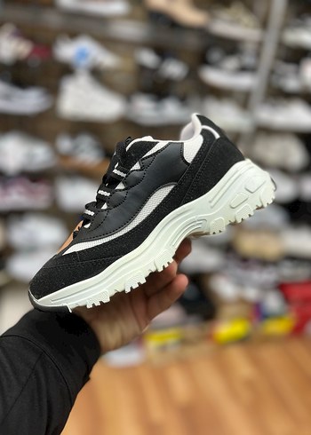 Skechers Siyah Beyaz Spor Kadın Sneaker