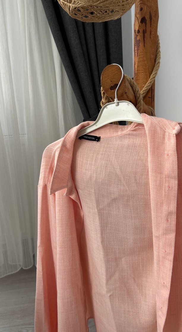 Pembe Keten Düğmeli Gömlek - Görsel 2