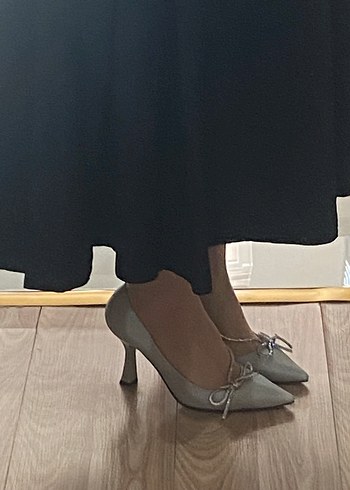 Gri Beyaz Pileli Stiletto Kadın Topuklu Ayakkabı - Görsel 6