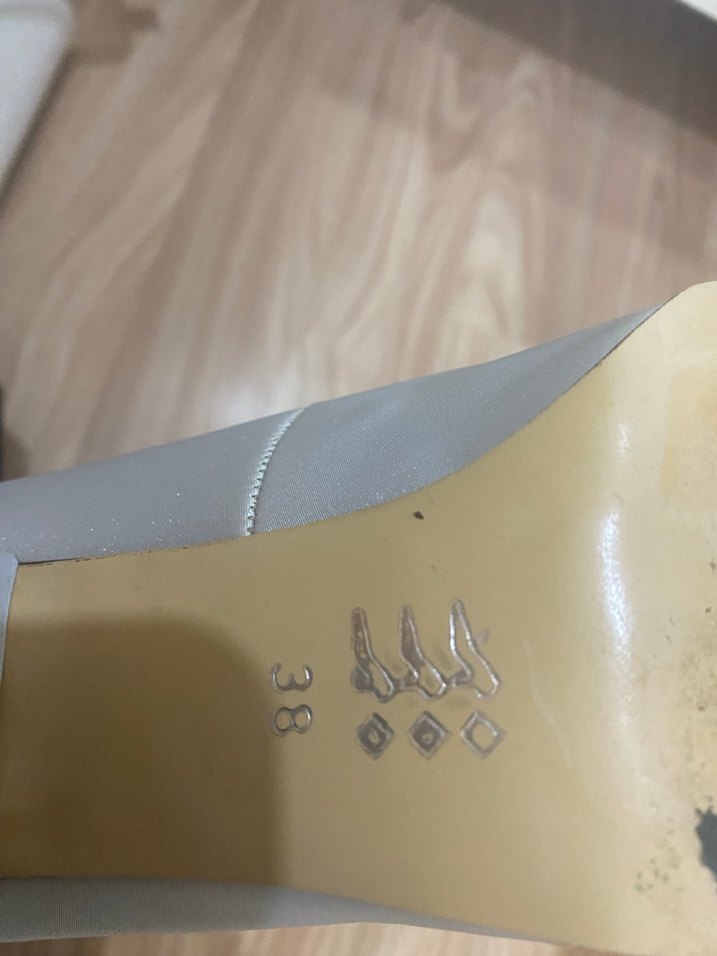 Gri Beyaz Pileli Stiletto Kadın Topuklu Ayakkabı - Görsel 4