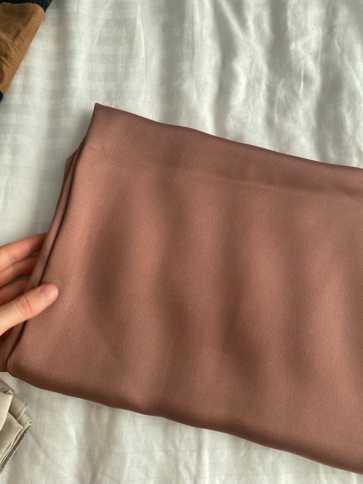 Kadın gül kurusu Parlak Saten Şal - Görsel 3