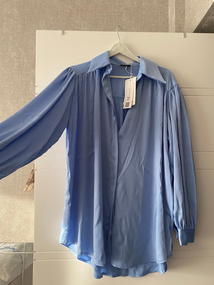 Mavi gömlek - Görsel 3