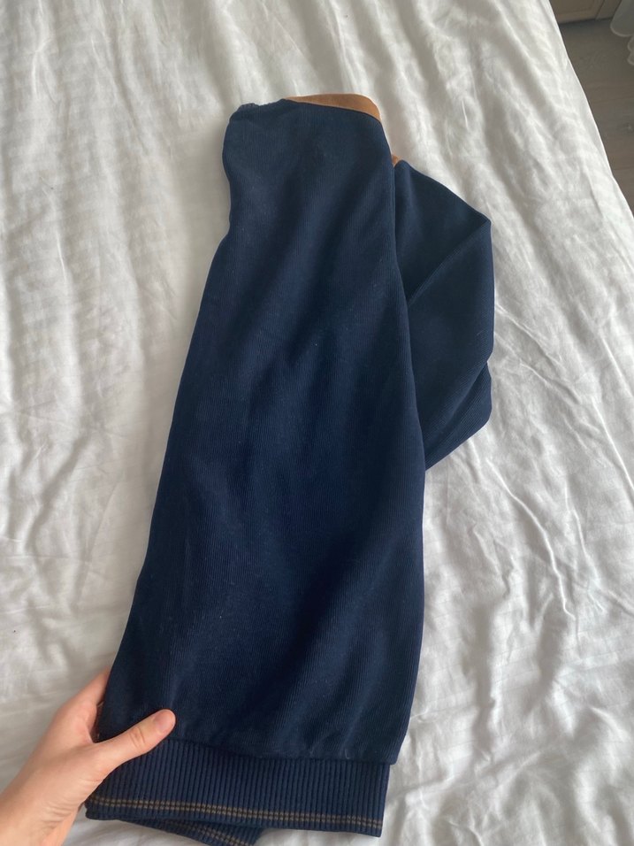 Süet Detaylı Erkek V Yaka Kazak - Görsel 2