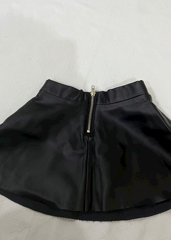 H&M Siyah Parlak Pilili Mini Etek