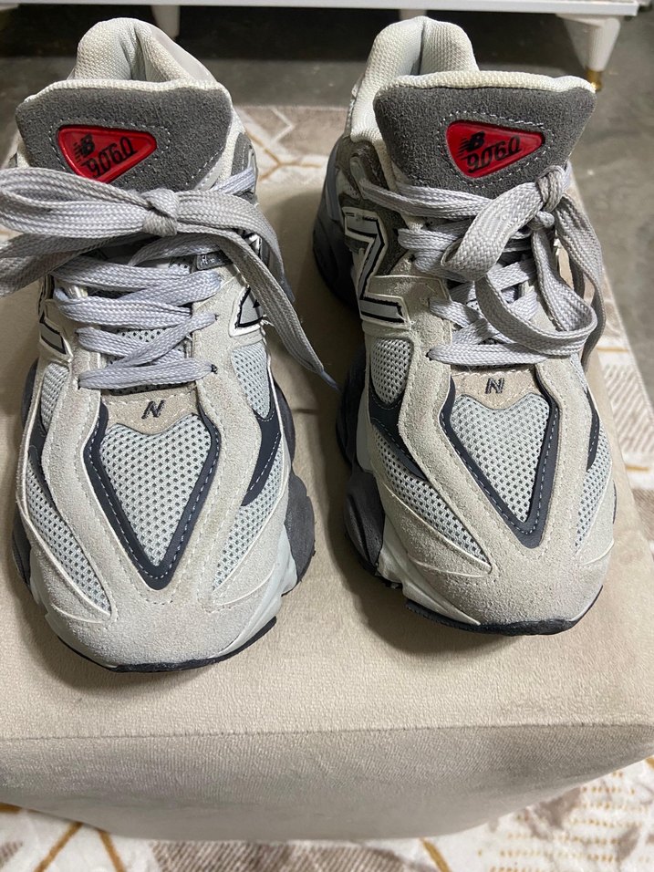 Gri Bağcıklı Kadın Spor Ayakkabı - Görsel 2