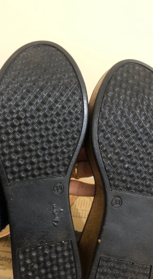 Altın Renkli Yılan Derisi Desenli Dolgu Topuklu Kadın Ayakkabı - Görsel 4