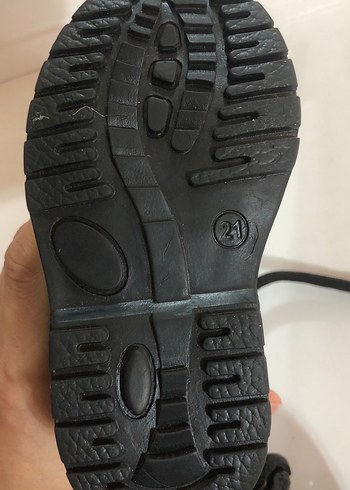 Parlak Siyah Kız Çocuk Botları Minnie Nakışlı - Görsel 4