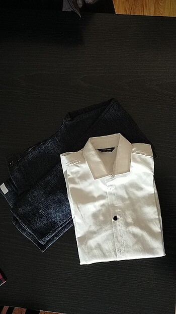 Zara kışlık pantolon ve Lcwaiki beyaz gömlek