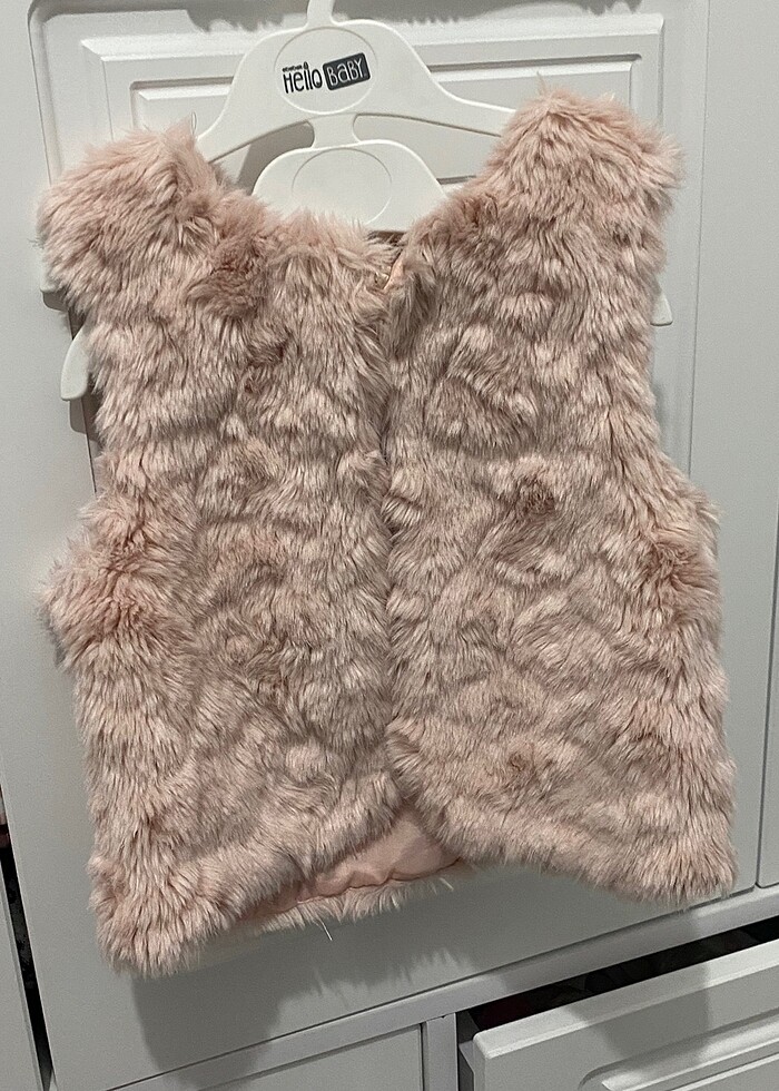 Kız  çocuk tüylü yelek - Görsel 2