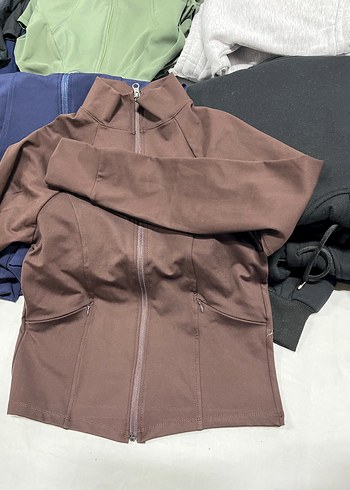 Yüksek yaka kenarları fermuarlı spor ceket takım - Görsel 3